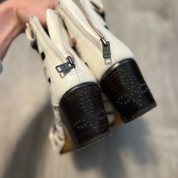 Paisley Chalk pointed toe Bootie by Coach studded size 7 cowgirl western boot - Picture 2 of 5